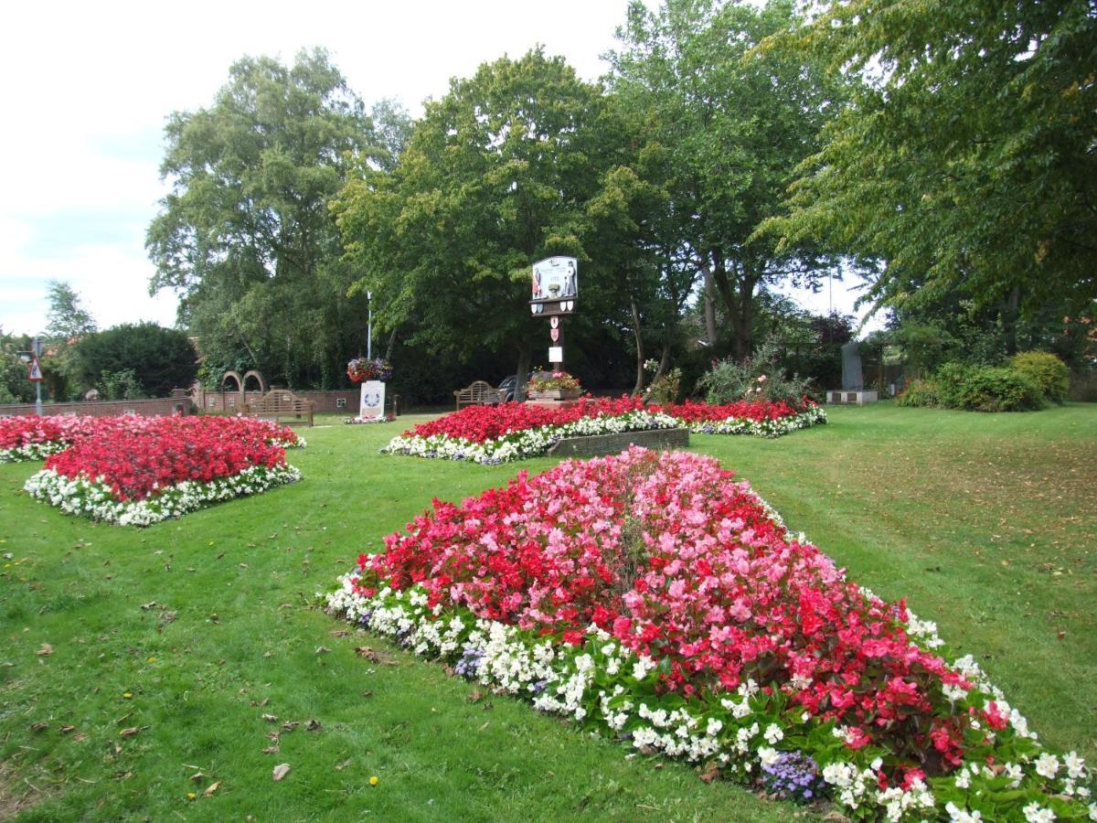 Charming Woodland Lodge 2 Person 1 Bedroom Great Yarmouth Buitenkant foto
